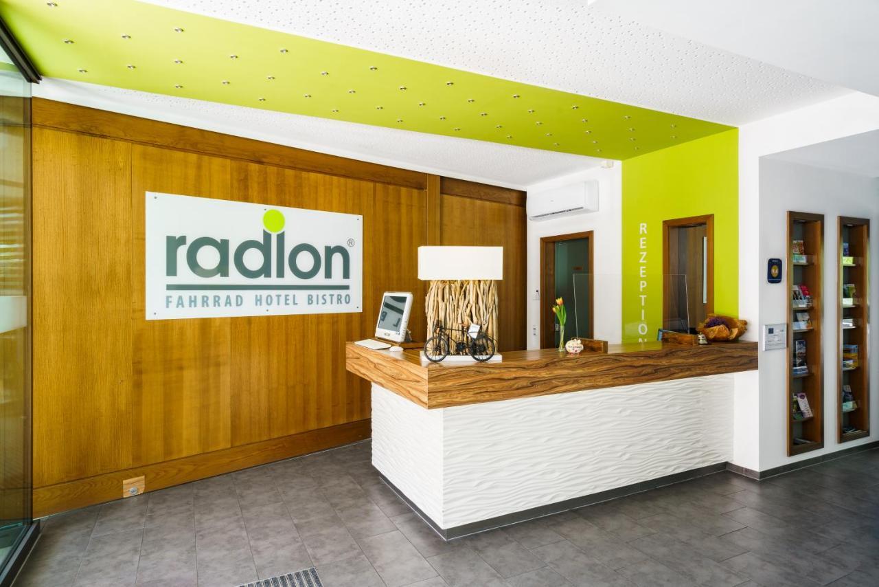 Radlon Fahrrad-Komfort-Hotel Waren  Buitenkant foto