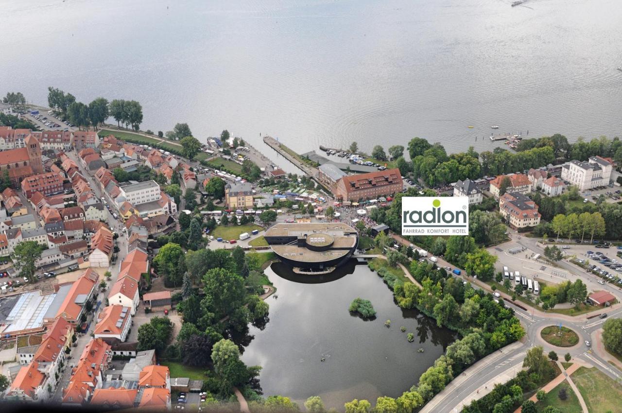 Radlon Fahrrad-Komfort-Hotel Waren  Buitenkant foto