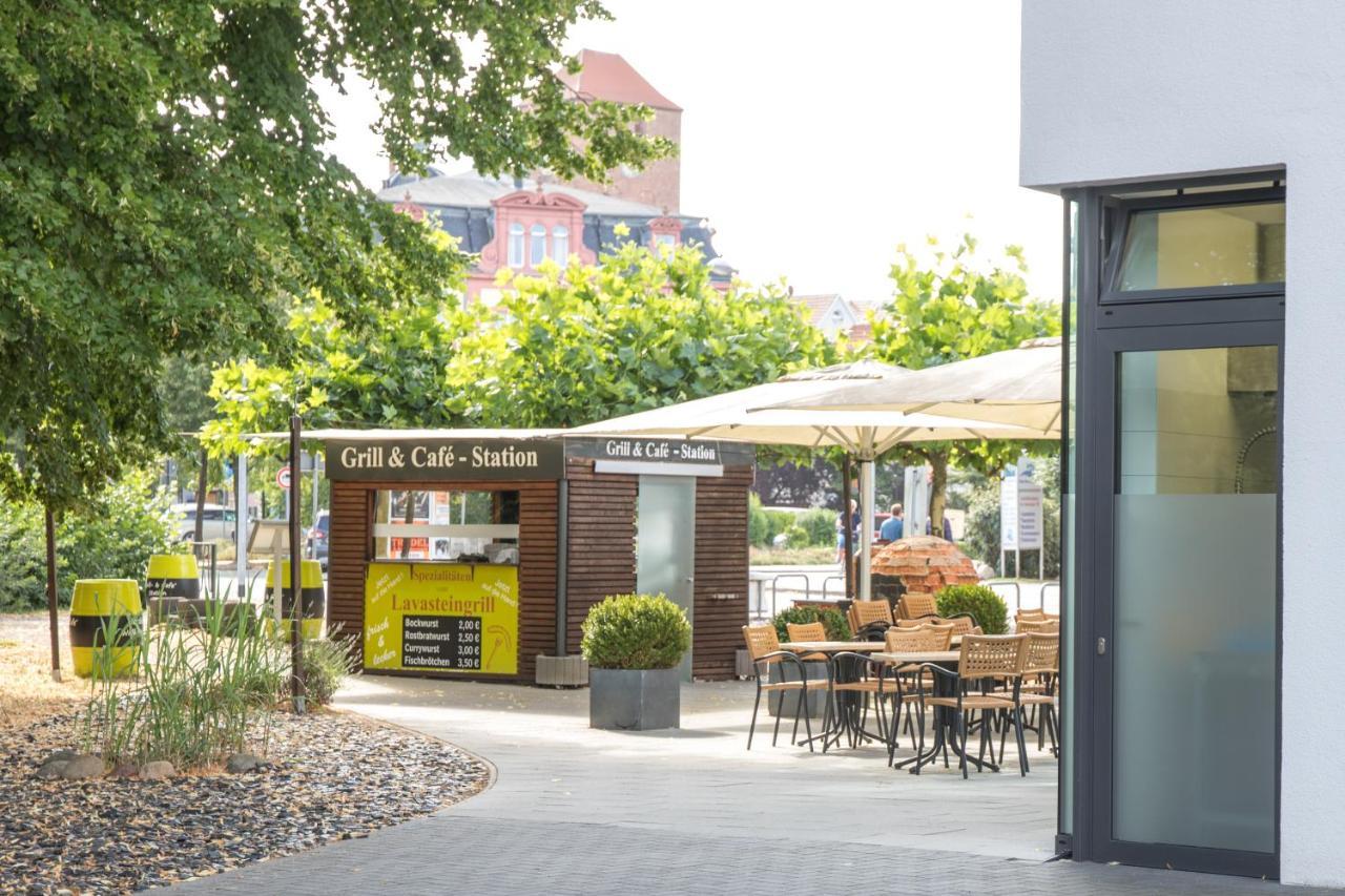 Radlon Fahrrad-Komfort-Hotel Waren  Buitenkant foto